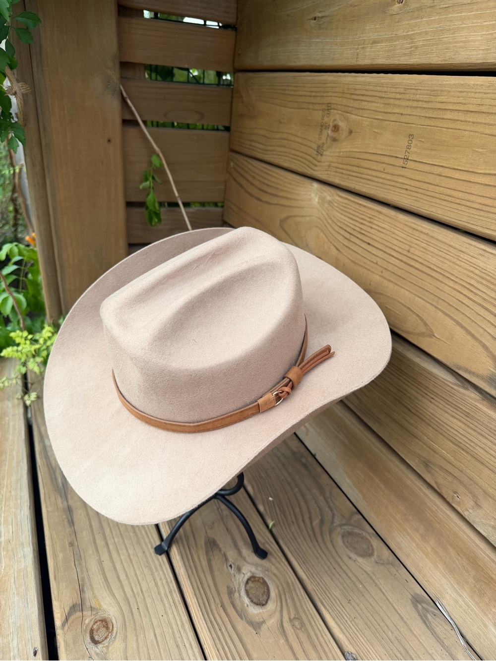 Tan Western Felt hat, Cattleman crease, mule kick, leather hatband